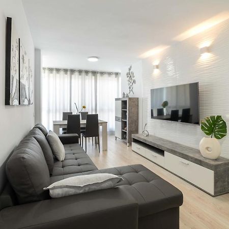 شقة Apartamento Benalmadena Puerto Marina المظهر الخارجي الصورة