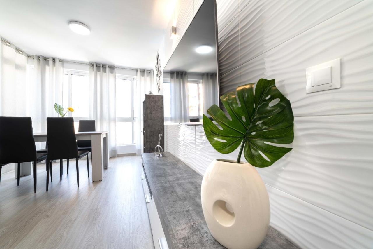 شقة Apartamento Benalmadena Puerto Marina المظهر الخارجي الصورة