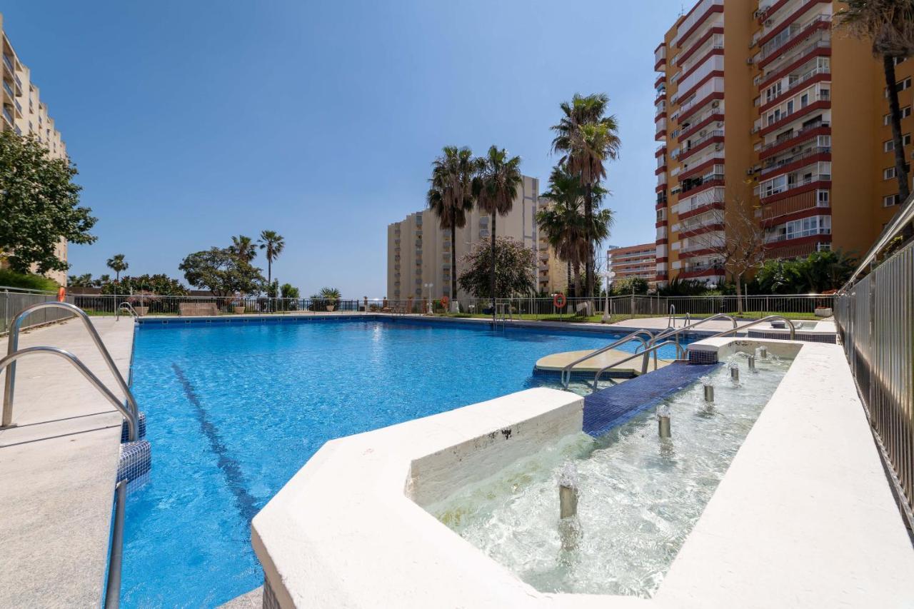 شقة Apartamento Benalmadena Puerto Marina المظهر الخارجي الصورة