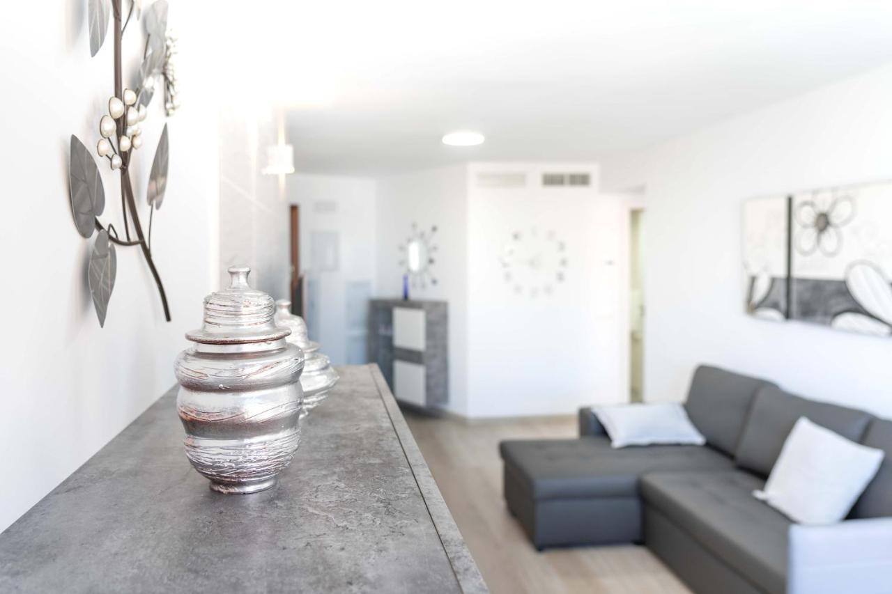 شقة Apartamento Benalmadena Puerto Marina المظهر الخارجي الصورة