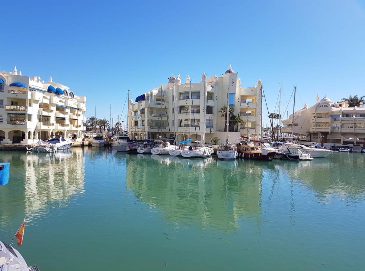 شقة Apartamento Benalmadena Puerto Marina المظهر الخارجي الصورة