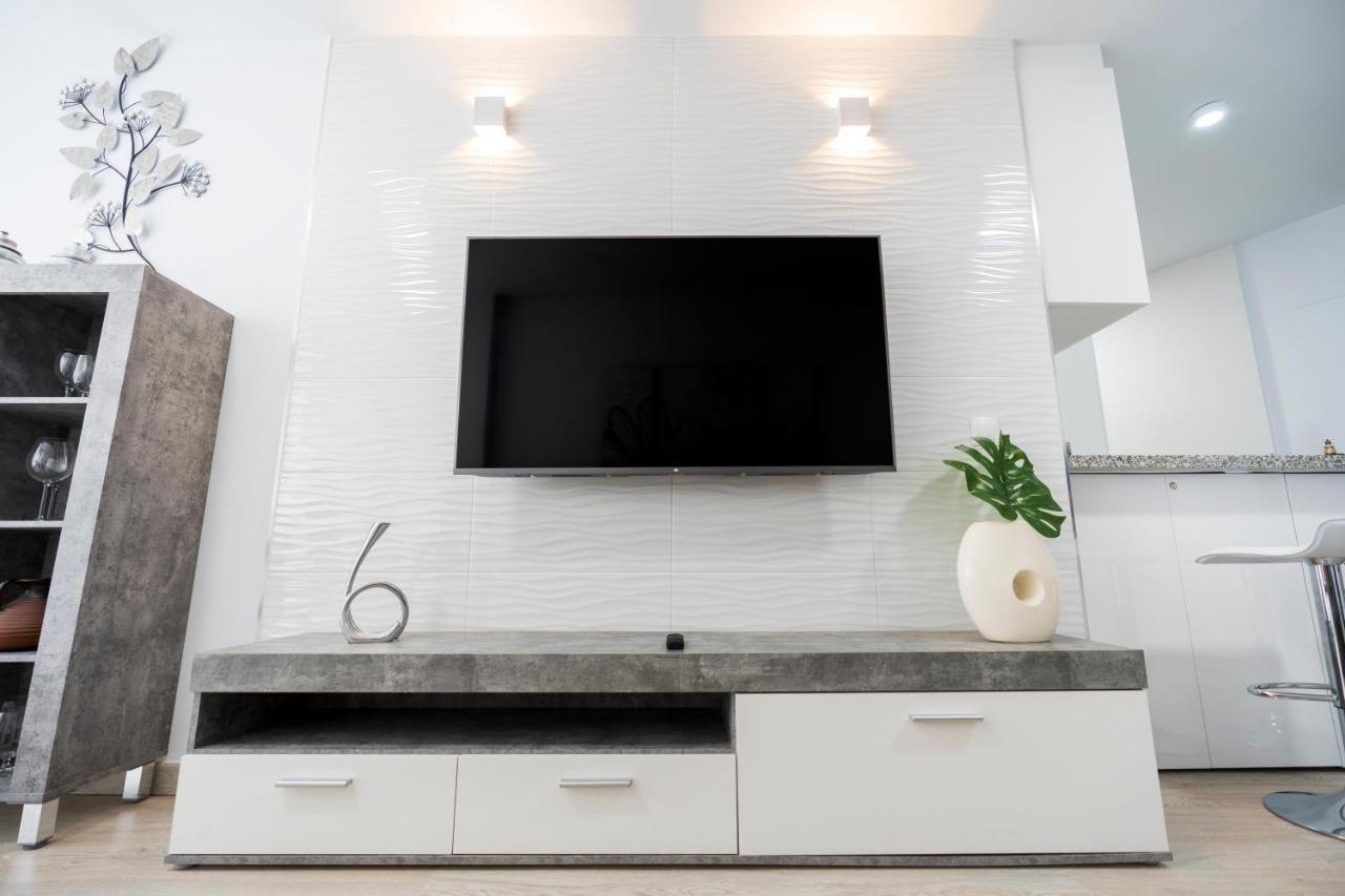 شقة Apartamento Benalmadena Puerto Marina المظهر الخارجي الصورة