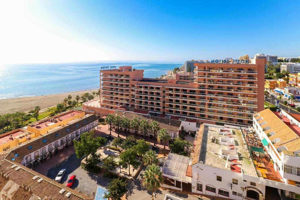 شقة Apartamento Benalmadena Puerto Marina المظهر الخارجي الصورة