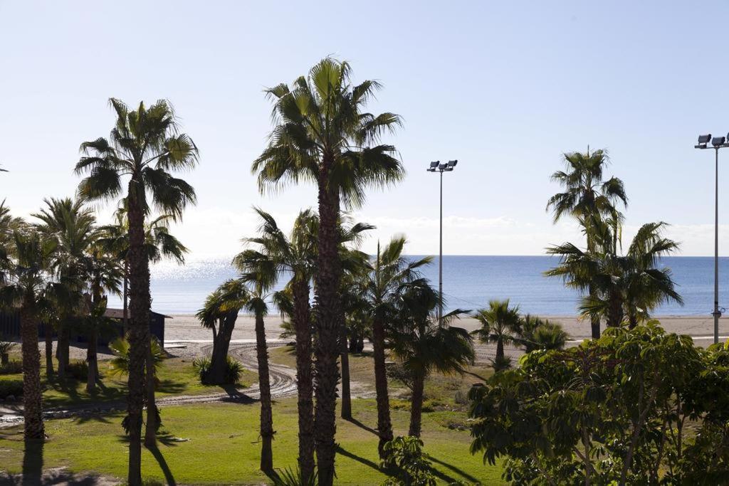 شقة Apartamento Benalmadena Puerto Marina المظهر الخارجي الصورة